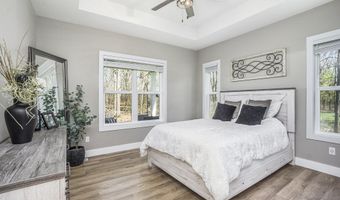 1709 Westview Dr, Allegan, MI 49010