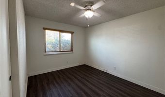 21815 Klickitat Ave, Apple Valley, CA 92307
