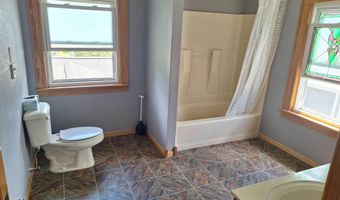 218 Dearborn St, Berne, IN 46711