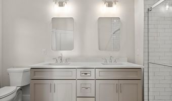 8 Fieldstone Ct 8, Bethel, CT 06801