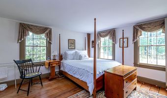 13 Courthouse Rd, Amherst, NH 03031