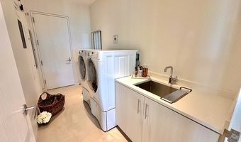 1118 Ala Moana Blvd 3403, Honolulu, HI 96814