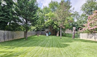 9721 BELLEVUE Dr, Bethesda, MD 20814