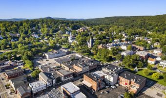 36 Bank St B, New Milford, CT 06776