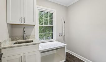 5354 Fox Hill Dr, Peachtree Corners, GA 30092