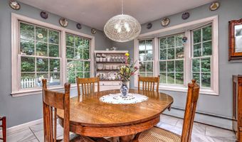 932 Amity Rd, Bethany, CT 06524