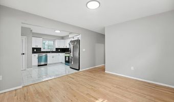 16 OAK St, Bayonne, NJ 07002