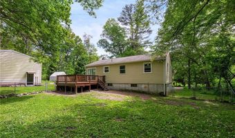 210 Keach Pond Dr, Glocester, RI 02814