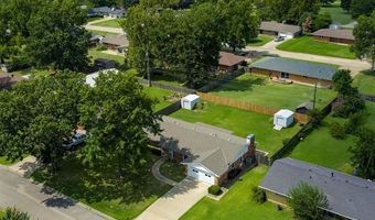 1521 Lariat Dr, Bartlesville, OK 74006