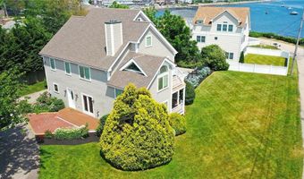 20 Roxbury Rd, Narragansett, RI 02882