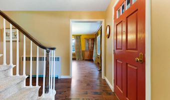36 Woodlawn Ave, Auburn, ME 04210