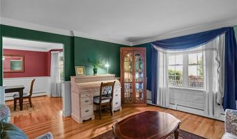18 Quail Ridge Rd, Cranston, RI 02921