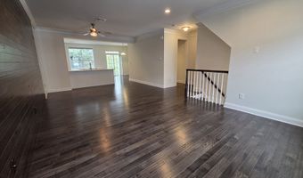 12 Putnam Ln, Danbury, CT 06810