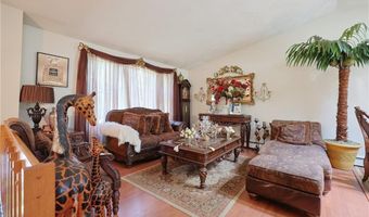 52 Urquhart St, Cranston, RI 02920