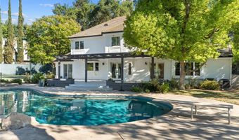 28925 Medea Mesa Rd, Agoura Hills, CA 91301