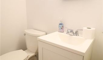 18 Meadowcrest Dr, Cumberland, RI 02864