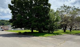 28 Lumber St, Beattyville, KY 41311