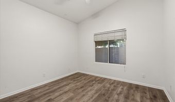 5761 W PARK Ave, Chandler, AZ 85226