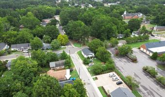 518 First St, Apex, NC 27502