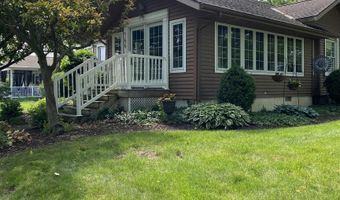 766 W Clark St, Berne, IN 46711