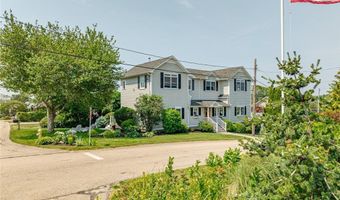 33 Withington Rd, Narragansett, RI 02882