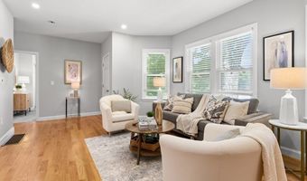 163 Elm St 1, Amesbury, MA 01913