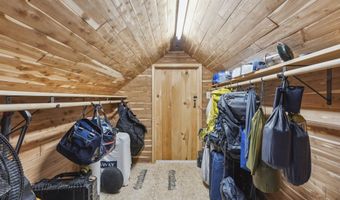 65 Moose Mountain Rd, Brookfield, NH 03872