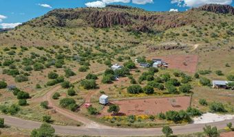 59 Wagon Rd, Alpine, TX 79830