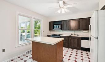84 GREAT LAKE Dr, Annapolis, MD 21403