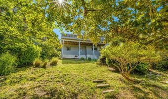 224 Forest Ln, Bellingham, WA 98225