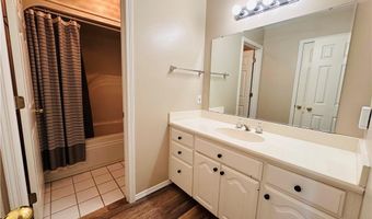 1223 Springhills Dr, Alma, AR 72921