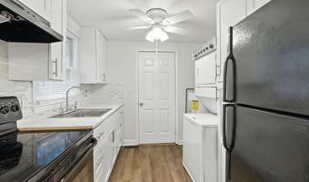 35 James St, Angier, NC 27501