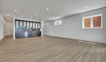 2707 1st St, Arnolds Park, IA 51331