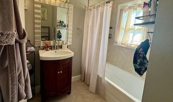 5620 SUNSET Dr, Cheyenne, WY 82001