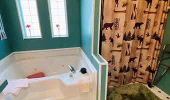469 Lakeshore Dr, Bainbridge, GA 39819