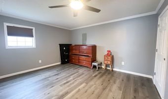 2115 Blackshear, Baxley, GA 31513