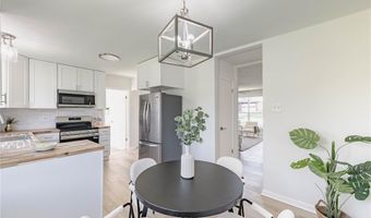 7315 Cheshire Ln, Affton, MO 63123