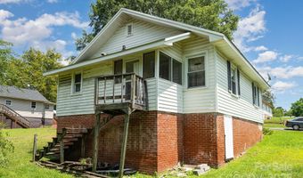 210 Lincoln St, Badin, NC 28009