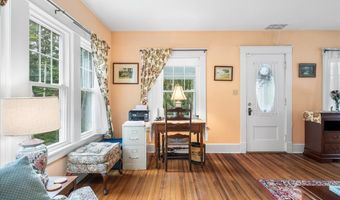 23 Spring St, Chester, CT 06412