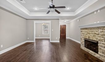 608 Surrey Ln, Benton, AR 72015