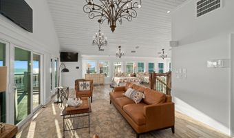 302 Glenn St, Atlantic Beach, NC 28512
