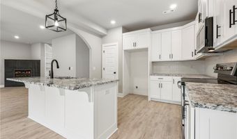 19 Kirkcudbright Ln, Bella Vista, AR 72715