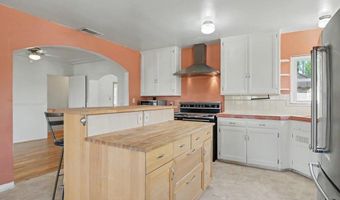 950 S Grade Rd, Alpine, CA 91901