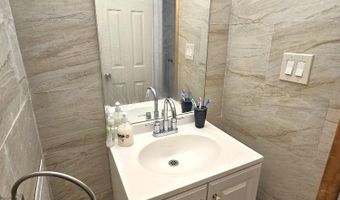 219 N Fountain St, Allentown, PA 18102