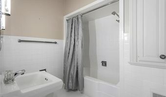 125 G St SW, Ardmore, OK 73401