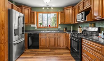 33893 Redgate Dr, Bigfork, MT 59911