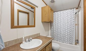 9072 E State Highway 76, Anderson, MO 64831