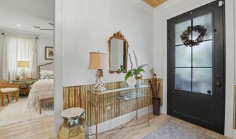 110 State St, Bay St. Louis, MS 39520