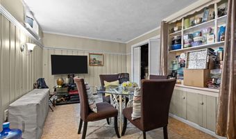690 Killingly St, Johnston, RI 02919