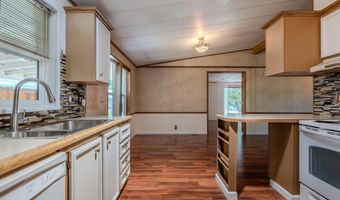 215 Tolman Creek Rd SPC 10, Ashland, OR 97520
